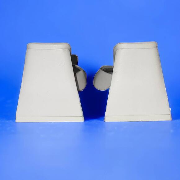 NEW Attico Devon White Sculptural Heel Mules Size 38 - Picture 5 of 14